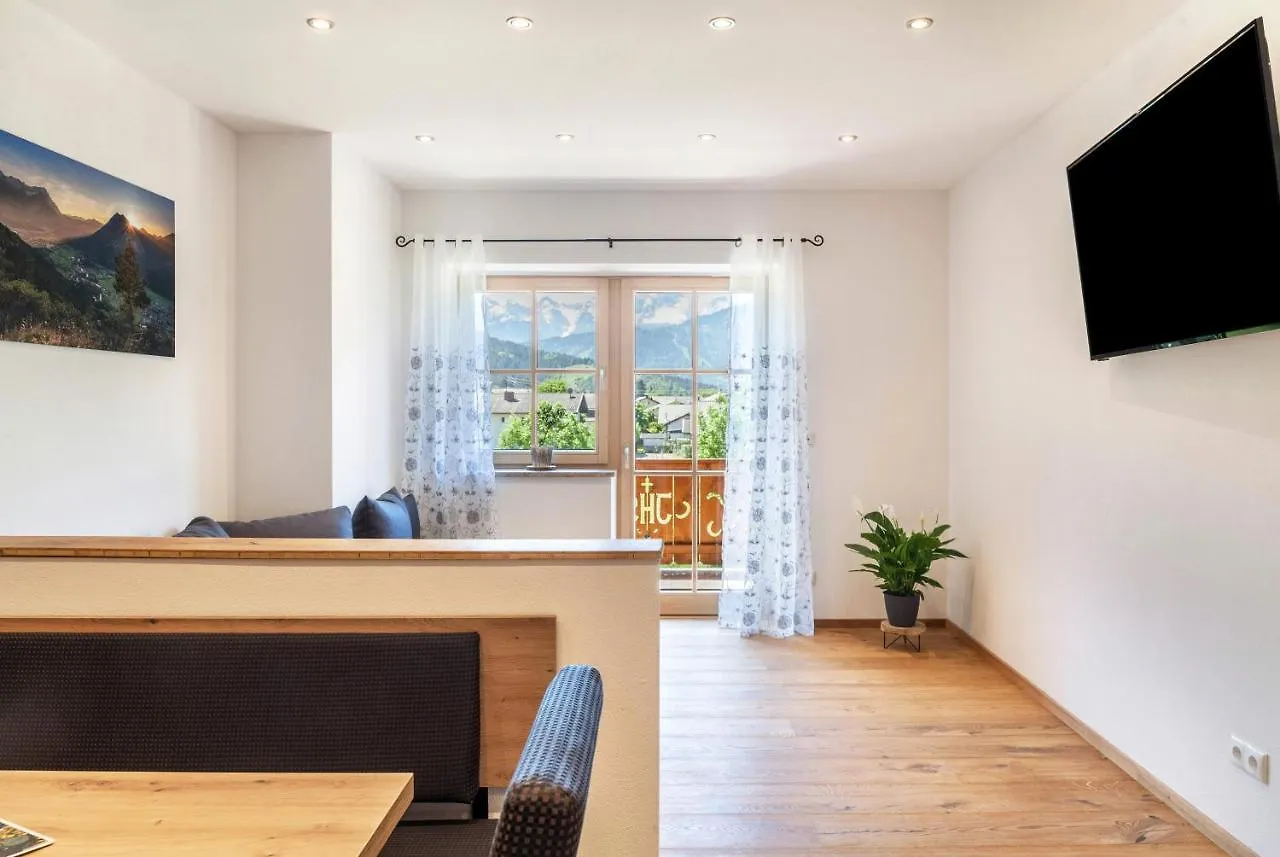 Apartment Ferienwohnung Vrenal Farchant